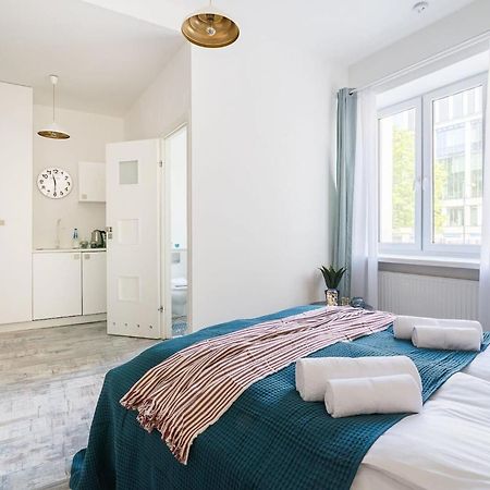 Kopernika 4 - Studio Apartment By Noclegi Renters Varşovia Exterior foto